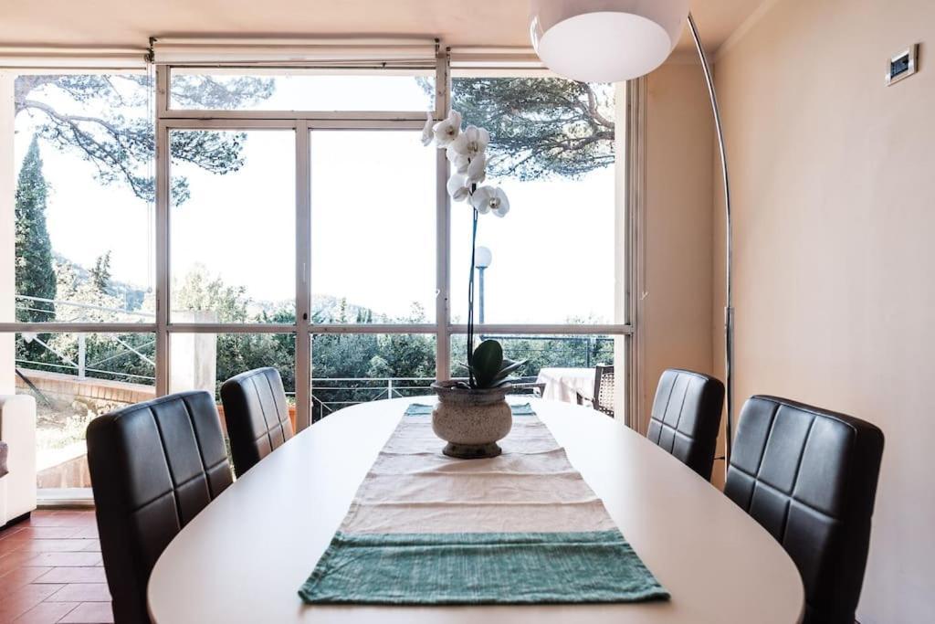 Appartamento Montenero Vista Mare ลีวอร์โน ภายนอก รูปภาพ